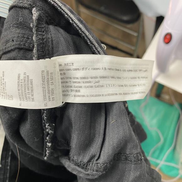 Abercrombie Skinny High Rise Split Hem Jeans Curve Love Black Stretch Size 28 6R - Picture 8 of 8